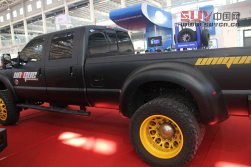 中國越野車展開幕 史上最硬的越野車展