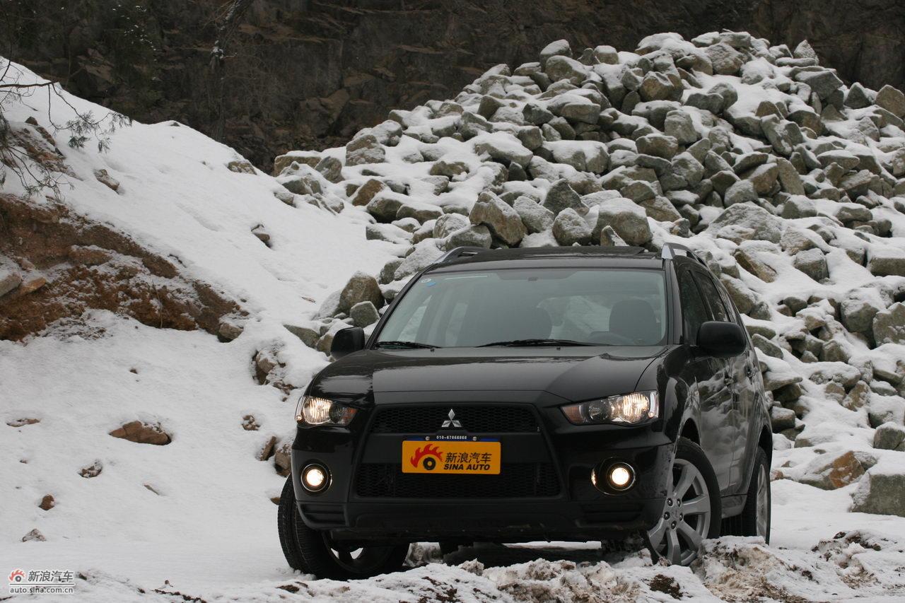 三菱歐藍德EX勁界2.0運動版外觀及細節