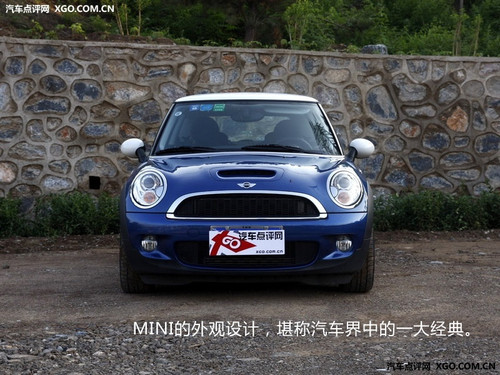 移動蝸居！9款適合作為兩人世界的車型