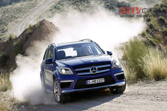 [新車(chē)諜報(bào)]奔馳GL400國(guó)內(nèi)曝光 全面提升