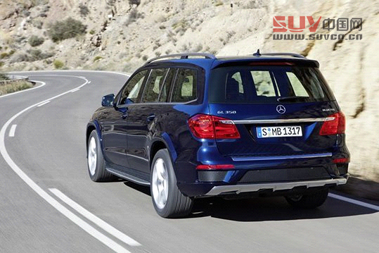 [新車(chē)諜報(bào)]奔馳GL400國(guó)內(nèi)曝光 全面提升