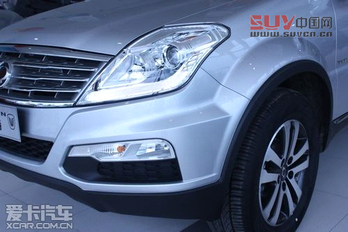 SUV全新選擇 愛卡實拍進口雙龍雷斯特W