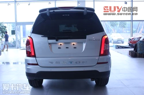 SUV全新選擇 愛卡實拍進口雙龍雷斯特W