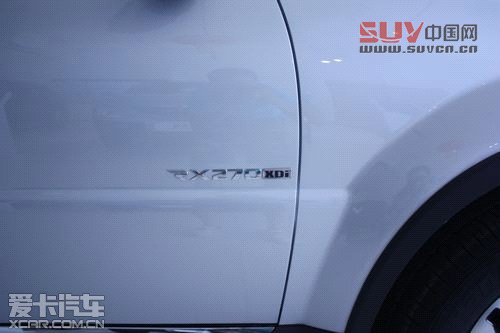 SUV全新選擇 愛卡實拍進口雙龍雷斯特W