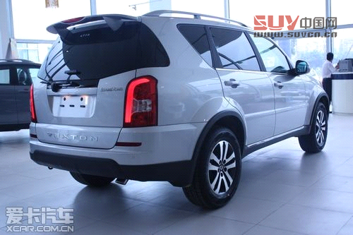 SUV全新選擇 愛卡實拍進口雙龍雷斯特W