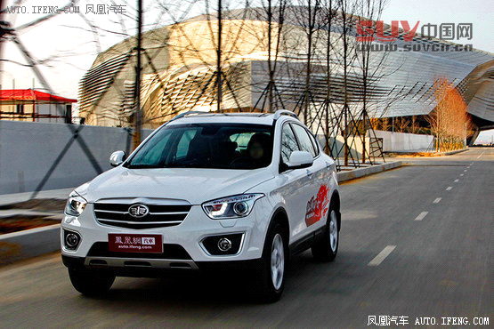 海馬S7對比一汽奔騰X80 自主SUV新秀賽