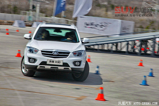 海馬S7對比一汽奔騰X80 自主SUV新秀賽