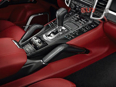 卡宴 Turbo S中控內飾