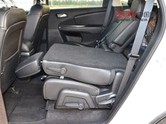 配置高/空間大 道奇2013款酷威試駕體驗