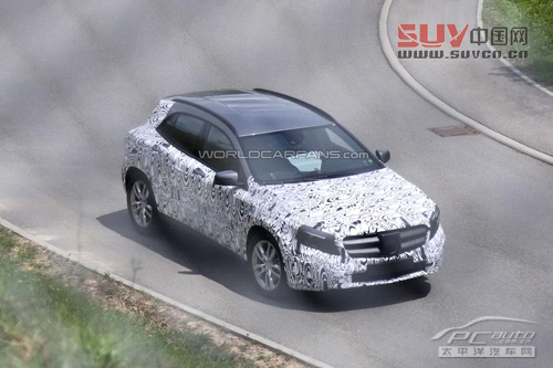 奔馳入門SUV GLA清晰諜照 法蘭克福發(fā)布