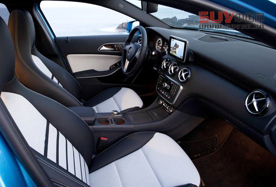 [新車諜報]奔馳新GLA內飾曝光 延續(xù)A級設計