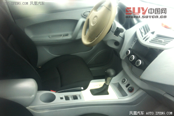 曝全新海馬SUV路試諜照 或2015正式上市