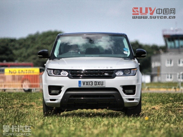 愛(ài)卡英國(guó)首試2014路虎攬勝運(yùn)動(dòng)版