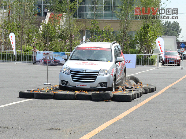 哈弗SUV在比賽中