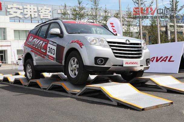 哈弗SUV在比賽中