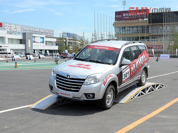 哈弗SUV在比賽中