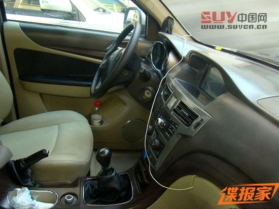 有望年內(nèi)上市 福迪全新SUV測(cè)試諜照再曝