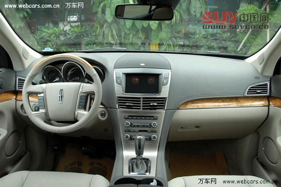 林肯MKT內(nèi)飾