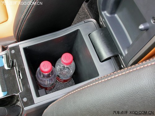 兩者各自均有優勢 陸風X5對比瑞風S5