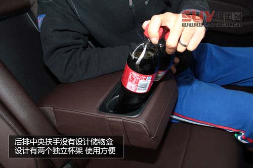 豪華且實用 奔馳新ML350-SUV儲物便利性