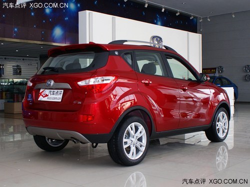 8萬入門SUV 長安CS35對比景逸X5