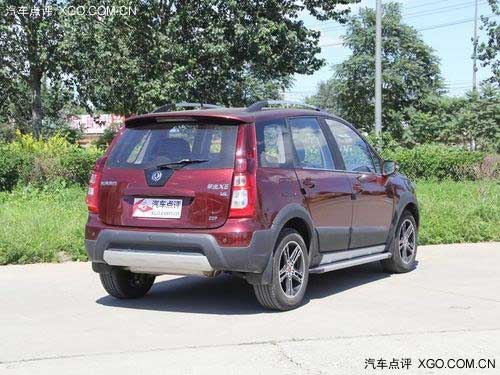 8萬入門SUV 長安CS35對比景逸X5