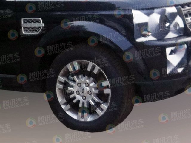 [新車諜報]2014款路虎發(fā)現(xiàn)4國內(nèi)諜照曝光
