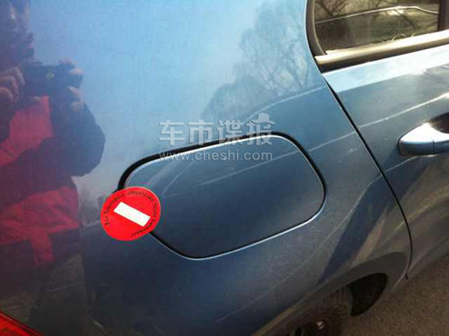 高爾夫7驚現北京某停車場 內飾細節曝光