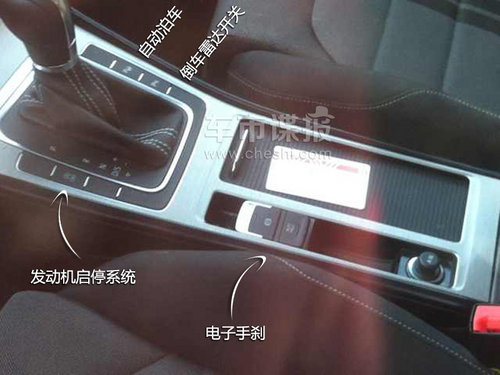 高爾夫7驚現北京某停車場 內飾細節曝光