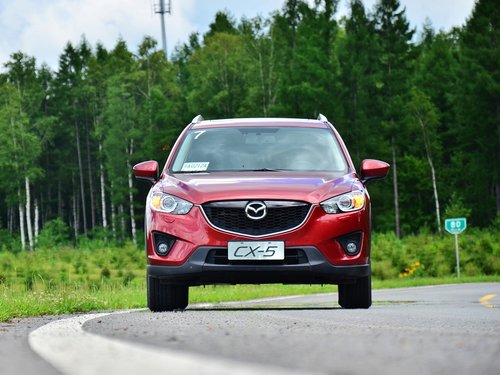 長安馬自達  2.5L 自動 車頭正面視角