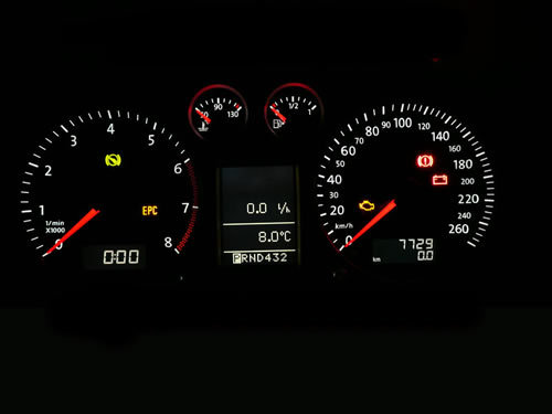 愛(ài)車保養(yǎng)看里程還是時(shí)間 七成看公里數(shù)