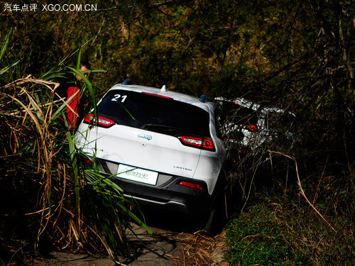 全能選手! 試駕Jeep自由光2.4L精銳版