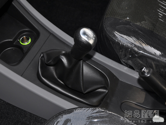 一汽S80 2013款 1.5MT都市 時尚版(5座)