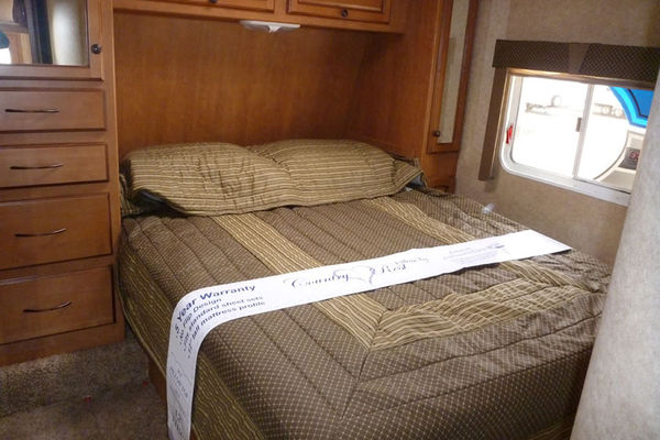 輪上的移動(dòng)城堡 詳解房車構(gòu)造及使用方法