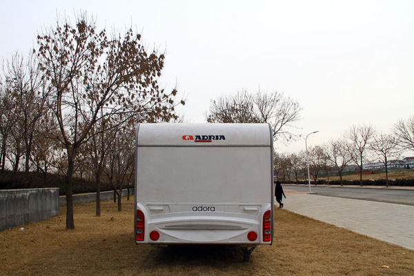 輪上的移動(dòng)城堡 詳解房車構(gòu)造及使用方法