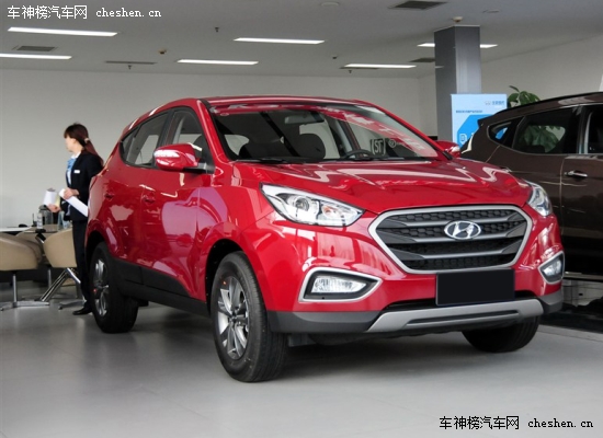 深受喜愛 4款出現(xiàn)率高的合資城市SUV導(dǎo)購 出現(xiàn)率高,城市SUV,導(dǎo)購,2013款大眾途觀,北京現(xiàn)代ix35,福特翼虎,2013款本田CR-V