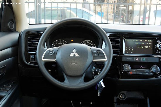 進(jìn)口歐藍(lán)德最高優(yōu)惠4.48萬元 店內(nèi)少量現(xiàn)車