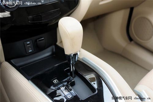 誰會是你的坐騎 20萬級別日系SUV車型推薦 東風日產,新奇駿,一汽豐田,RAV4,長安馬自達,CX-5,日系,SUV