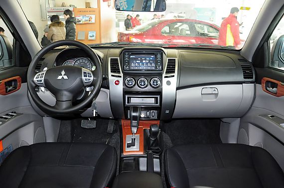 2012款帕杰羅勁暢