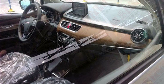 預(yù)售6萬起 哈弗全新小型SUV H1實拍曝光